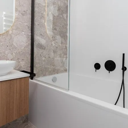 Appartement Powstancow Warszawskich Stylish With Balcony By Renters Prestige *