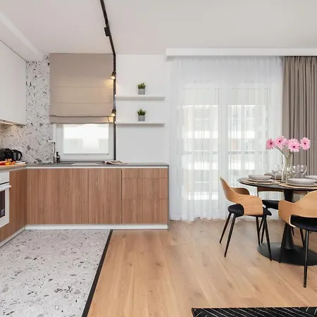 Powstancow Warszawskich Stylish With Balcony By Renters Prestige