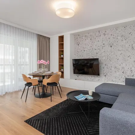 Powstancow Warszawskich Stylish With Balcony By Renters Prestige