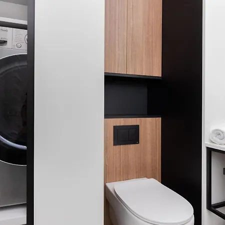 Powstancow Warszawskich Stylish With Balcony By Renters Prestige