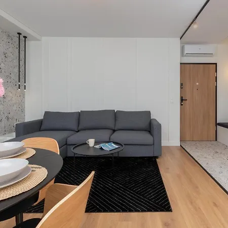 Appartement Powstancow Warszawskich Stylish With Balcony By Renters Prestige Gdańsk